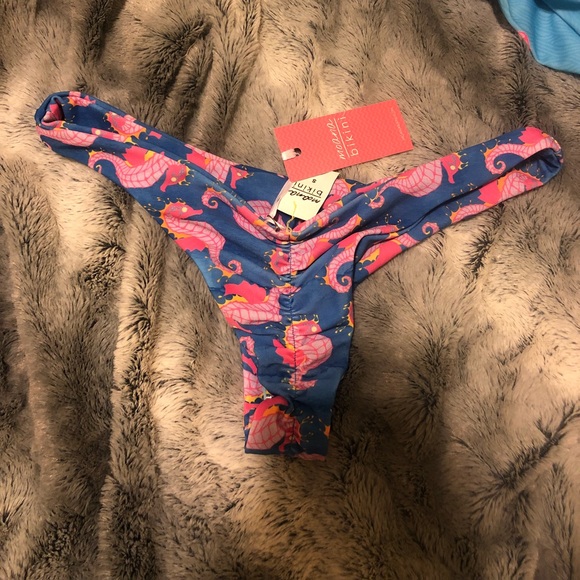 *RARE* Moana runch seahorse bottoms - Picture 1 of 3